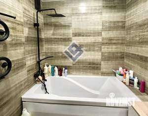 2-к квартира, вторичка, 53м2, 1/9 этаж