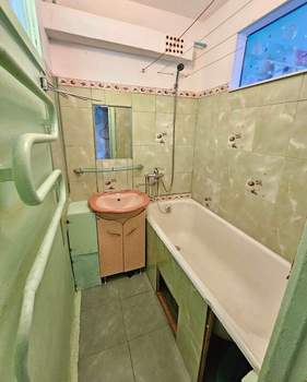 3-к квартира, вторичка, 61м2, 5/5 этаж