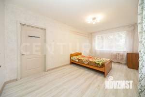 3-к квартира, вторичка, 61м2, 1/5 этаж