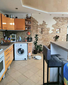 3-к квартира, вторичка, 61м2, 1/13 этаж