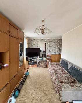 3-к квартира, вторичка, 58м2, 8/9 этаж