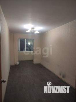 3-к квартира, вторичка, 60м2, 1/9 этаж