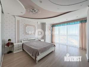 4-к квартира, вторичка, 190м2, 14/17 этаж