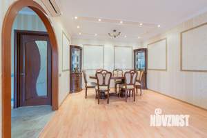 4-к квартира, вторичка, 141м2, 2/7 этаж