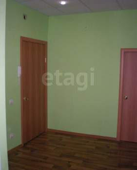 3-к квартира, вторичка, 74м2, 1/2 этаж