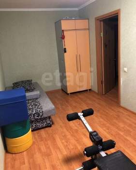 3-к квартира, вторичка, 63м2, 3/5 этаж