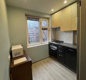 4-к квартира, вторичка, 61м2, 3/5 этаж