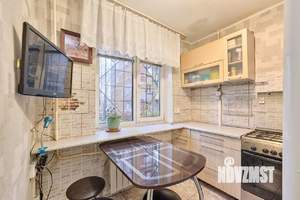 3-к квартира, вторичка, 52м2, 1/5 этаж