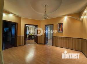 4-к квартира, вторичка, 149м2, 4/10 этаж