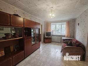 2-к квартира, вторичка, 44м2, 1/4 этаж