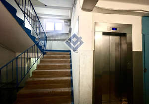 2-к квартира, вторичка, 53м2, 1/9 этаж