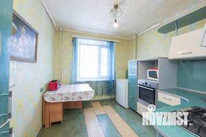 3-к квартира, вторичка, 65м2, 1/10 этаж