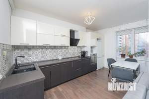 3-к квартира, вторичка, 63м2, 7/16 этаж