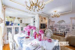 4-к квартира, вторичка, 137м2, 3/10 этаж