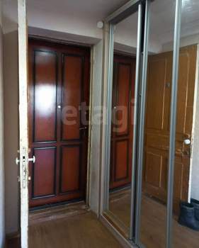 3-к квартира, вторичка, 63м2, 3/3 этаж